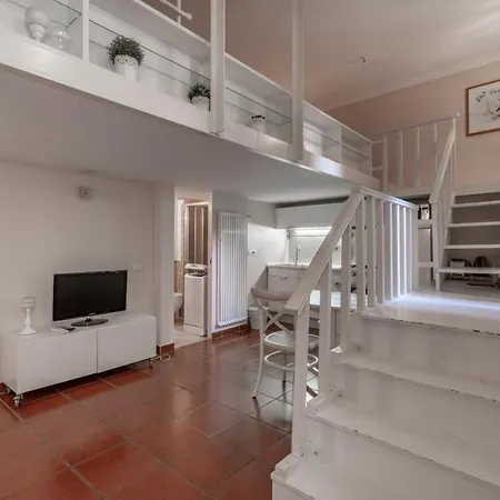 Holiday home Maison Azzurra Monti *